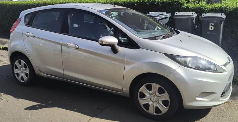 Ford, FIESTA, Hatchback, 2011, Manual, 1388 (cc), 5 doors