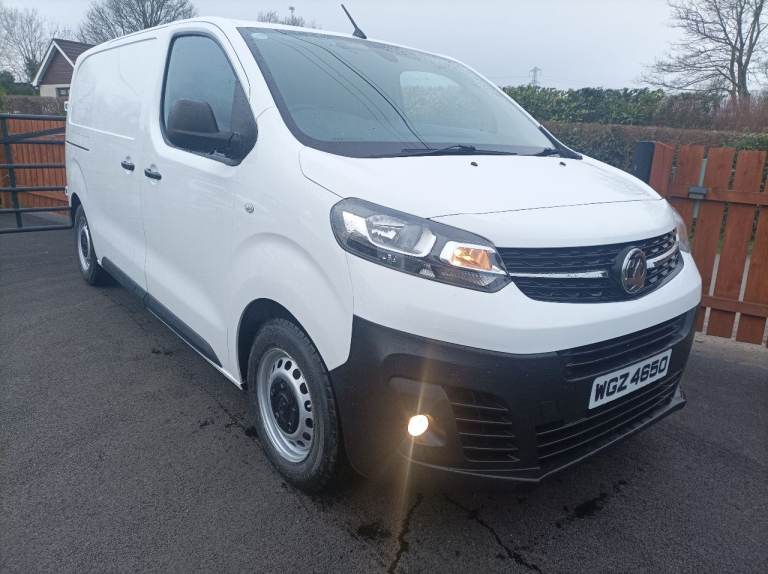 2022 VAUXHALL VIVARO 120BHP VAN  *NO VAT!*