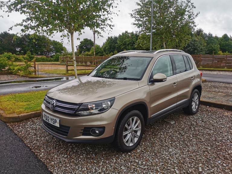 Volkswagen, TIGUAN, Estate, 2012, Manual, 1968 (cc), 5 doors