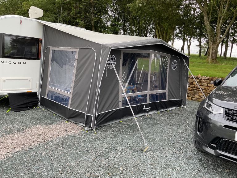 Isabella Magnum Etna 400 poled (carbonX) awning for sale
