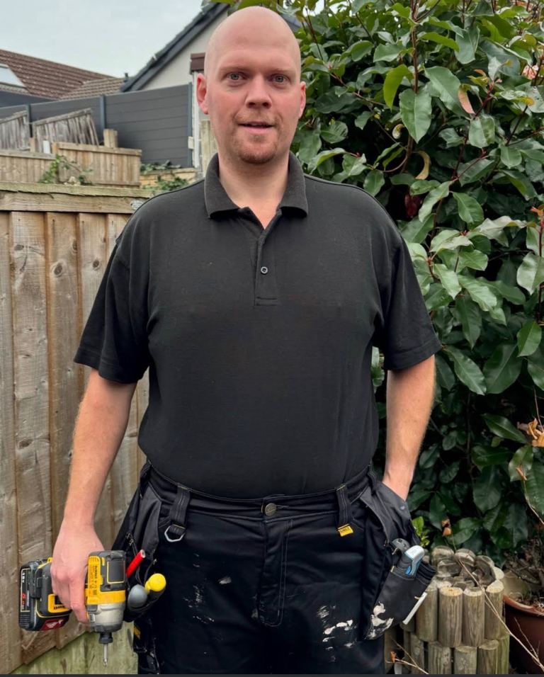 Professional Handyman / Flat Packer / Patch Plasterer / Odd Jobs