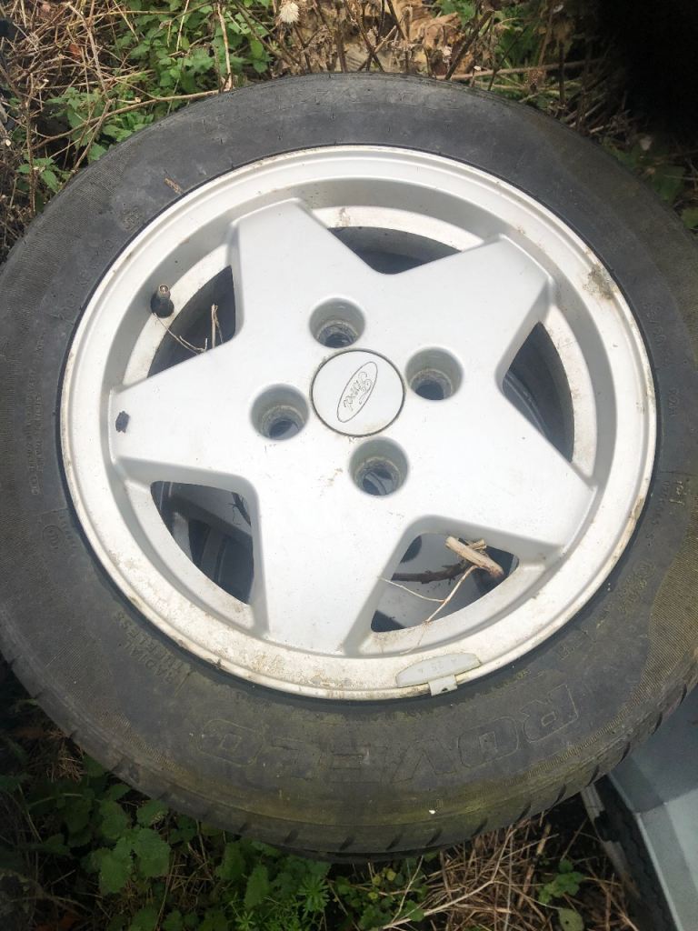 Ford alloy wheels with tyres
