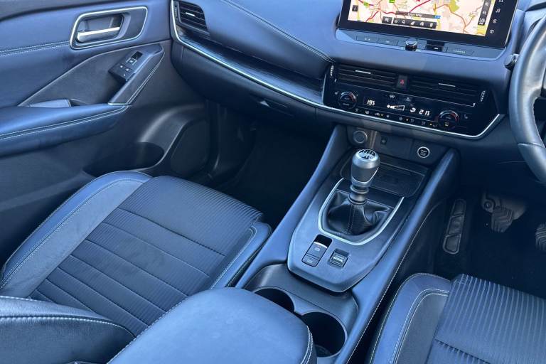 2022 Nissan Qashqai 1.3 DiG-T MH Tekna 5dr Hatchback Petrol Manual