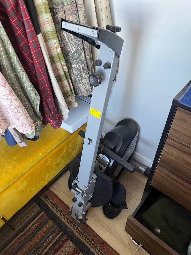Rowing Machine. VGC. 