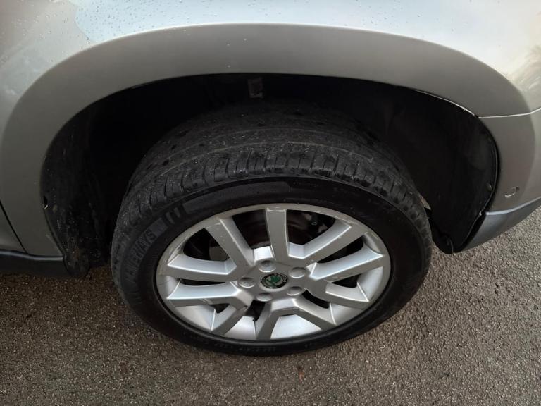 2010 Skoda Yeti 2.0 TDI CR Elegance 4x4 5dr HATCHBACK DIESEL Manual