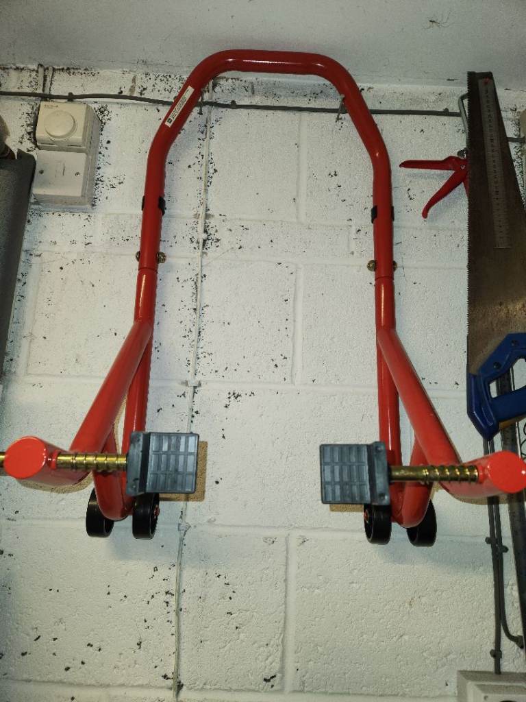 Paddock stand. New without tags