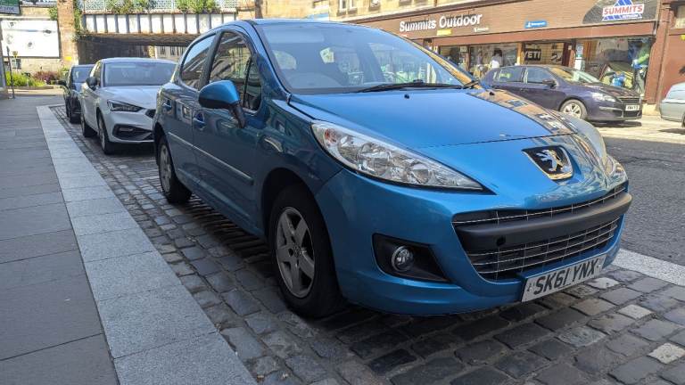 Peugeot, 207, Hatchback, 2012, Manual, 1360 (cc), 5 doors