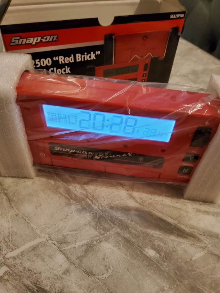 SNAP ON . MT2500 " Red Brick " Digital Clock. ( new )