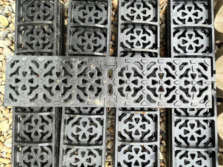 ACO MultiDrain Drainage M100 Drain Iron Grating 