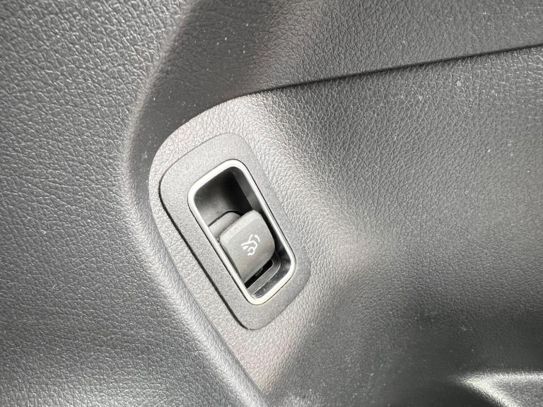 2023 Mercedes-Benz CLA 1.3 CLA180h MHEV AMG Line (Premium) Coupe 7G-DCT Euro 6 (s/s) 4dr COUPE Pe...