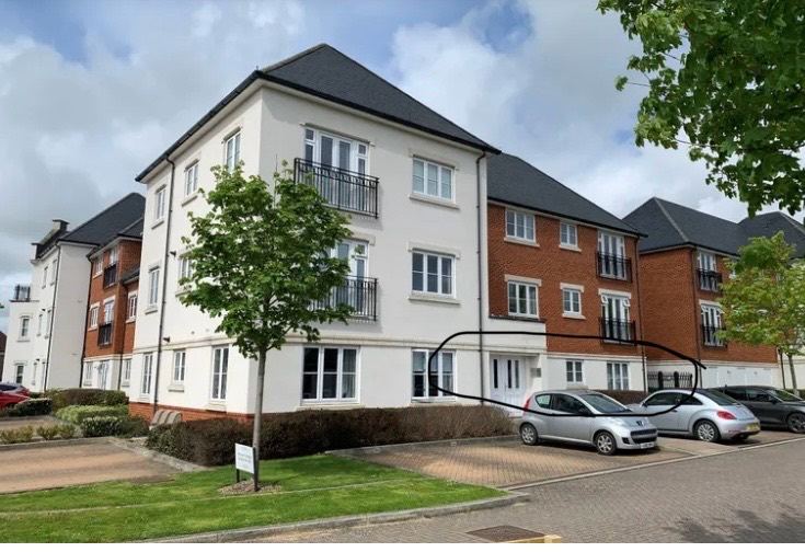 Furnished 1 bed flat to rent in Horsham( including all bills) 