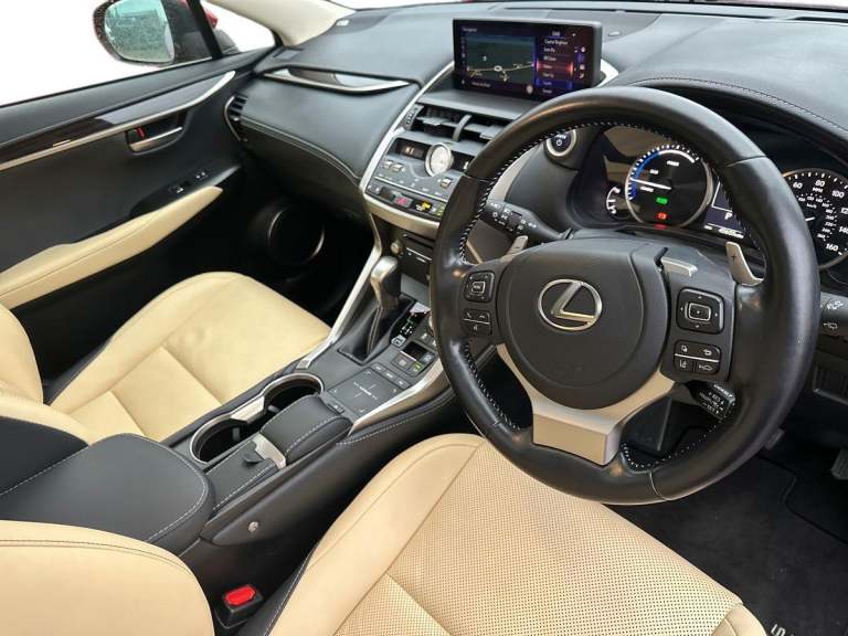 2021 Lexus NX 300h 2.5 Takumi 5dr CVT [Pan roof] ESTATE PETROL/ELECTRIC Automatic