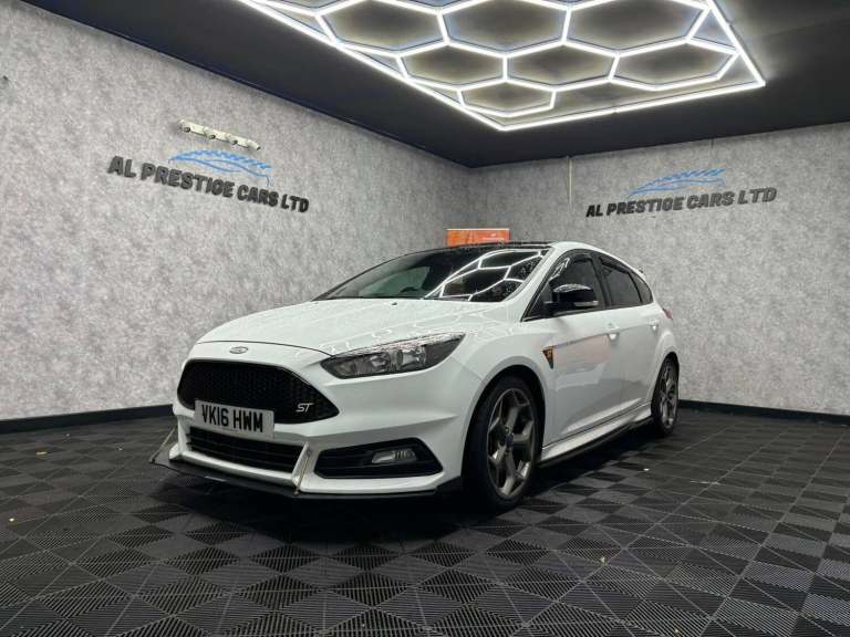 2016 Ford Focus 2.0 TDCi ST-2 Euro 6 (s/s) 5dr HATCHBACK Diesel Manual