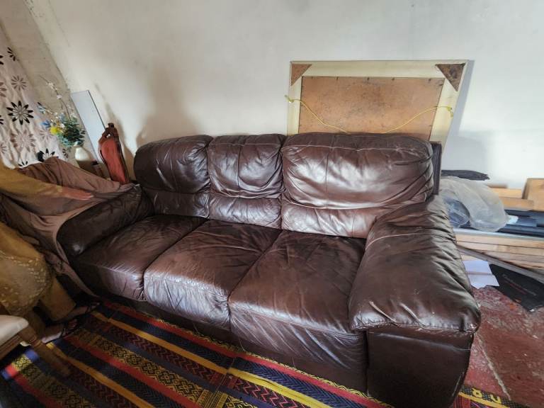 Free free 5 seater sofa