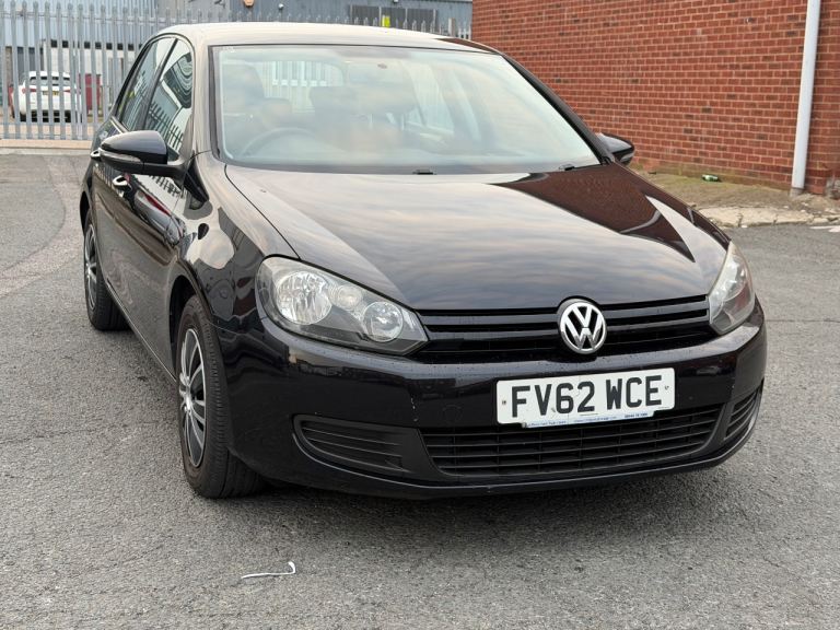 2012 (62) Volkswagen, GOLF, 1.2 Petrol 5 Door Manual Hatchback Black 