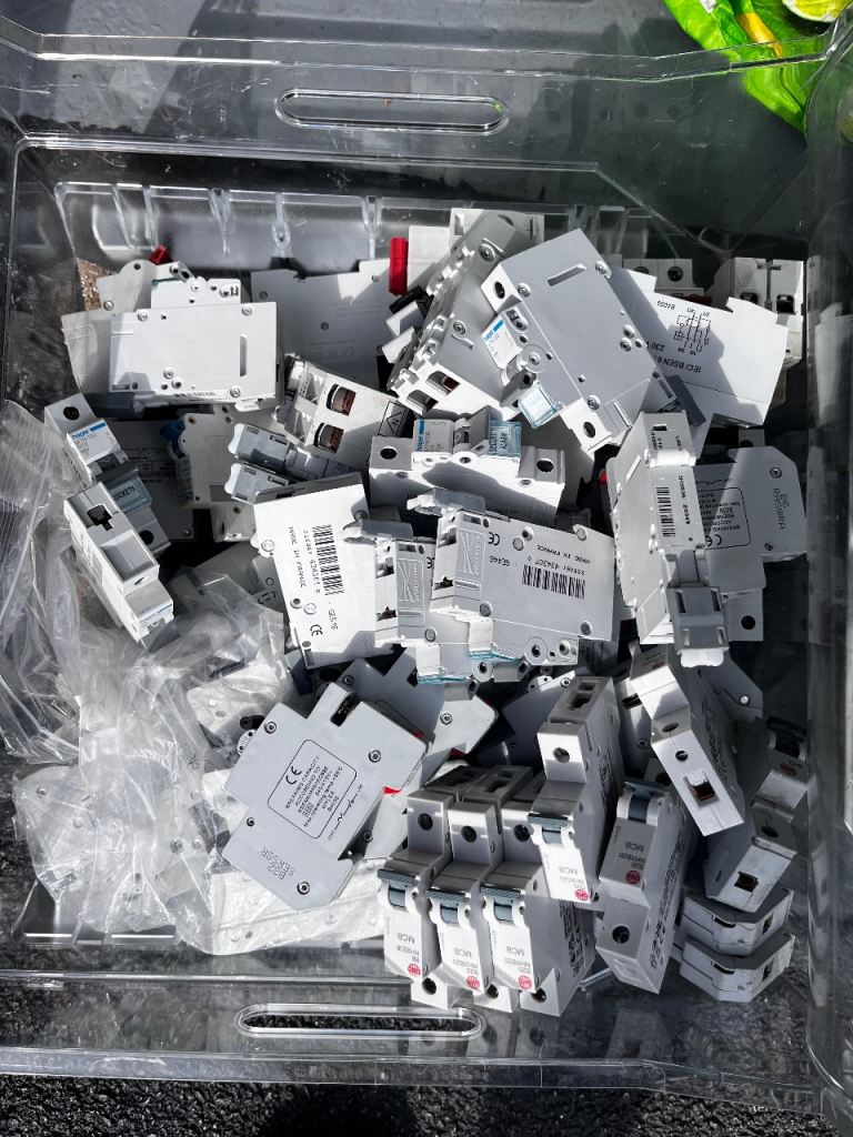2x boxes job lot bundle Circuit Breakers WYLEX HAGER etc rcbo mcb rcd