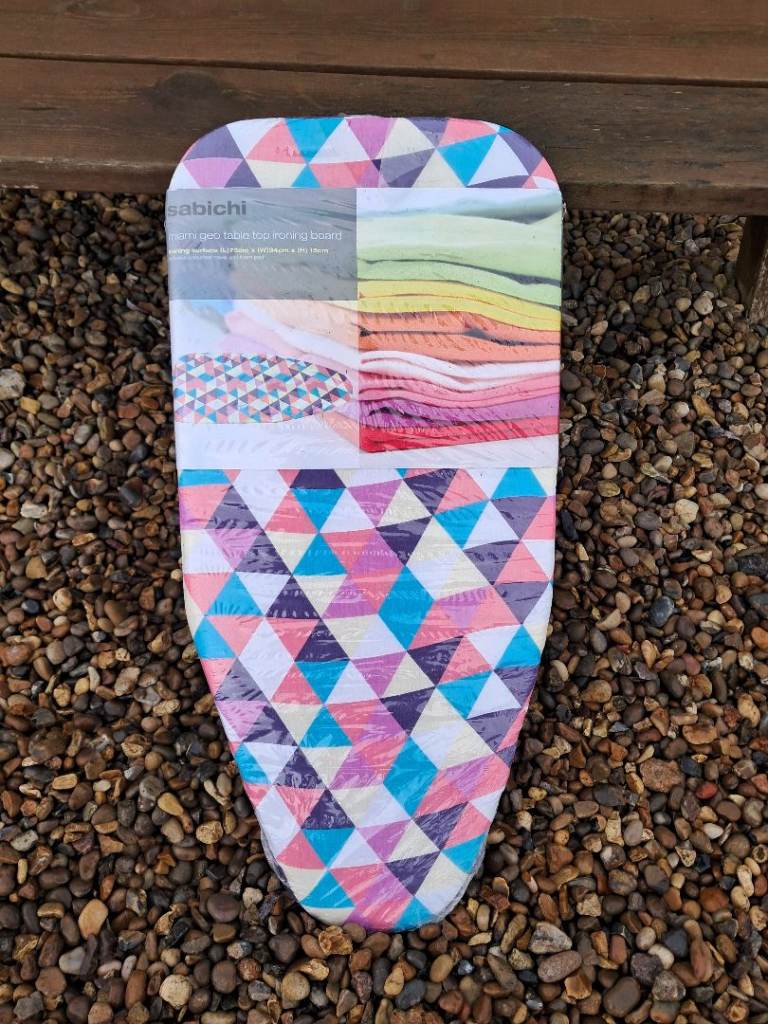 Mini ironing board