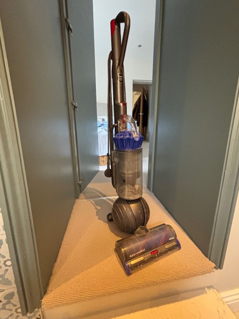Dyson Ball Vacuum Cleaner - Good Condition