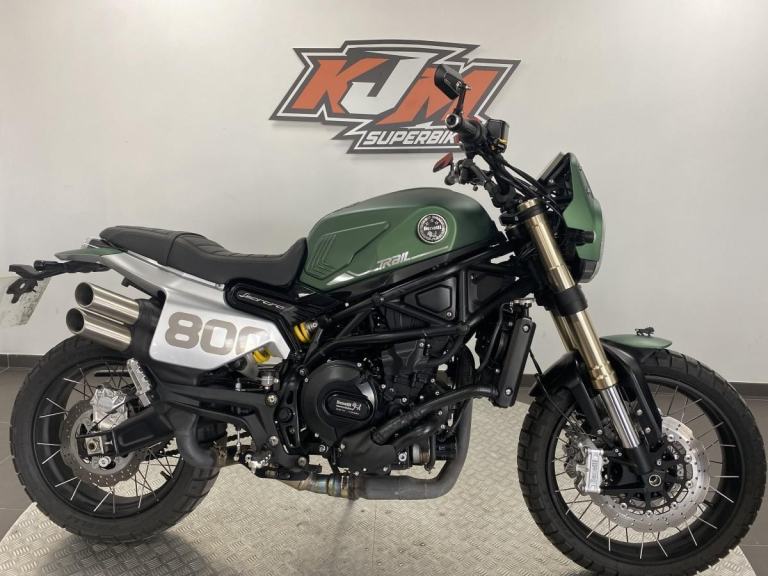 BENELLI LEONCINO 800 TRAIL, 2022/22, JUST 2,985 MILES COVERED