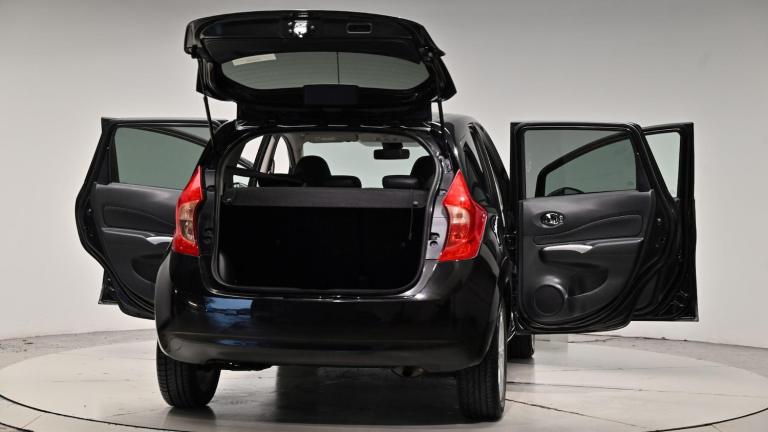 2015 Nissan Note 1.2 DiG-S Tekna 5dr Auto MPV PETROL Automatic