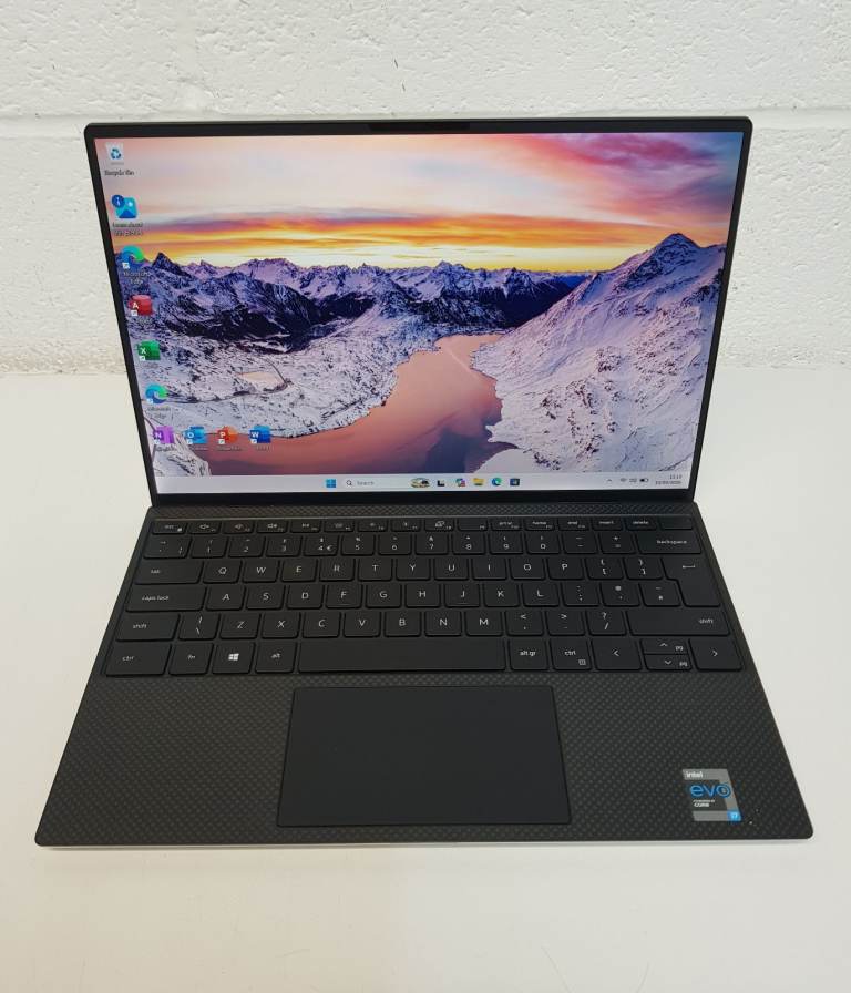 Fast Dell XPS Laptop, intel core i7-11th Gen, 16GB Memory, 512GB Storage, MS Office 2021, Window 11