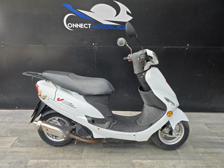 PEUGEOT V CLIC 50 EVP 2 PROJECT SCOOTER 2014 (63 PLATE) HPI CLEAR