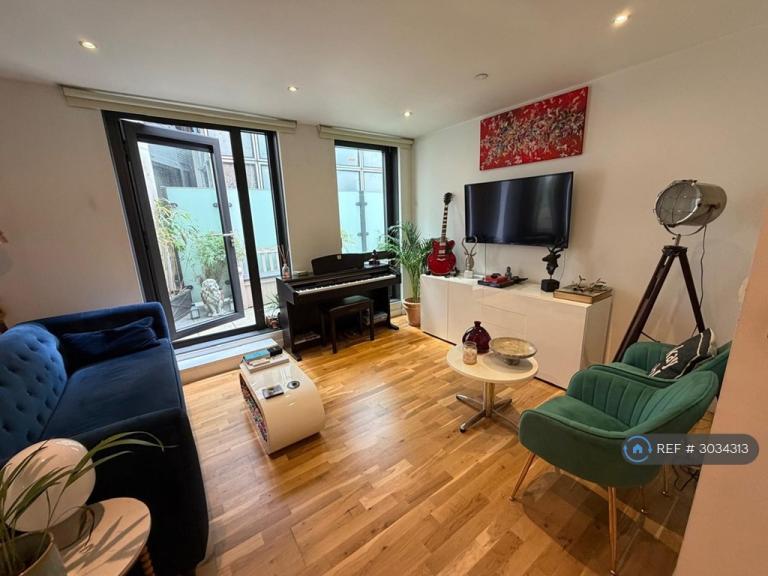2 bedroom flat in Black Prince Road, London, SE1 (2 bed) (#3034313)