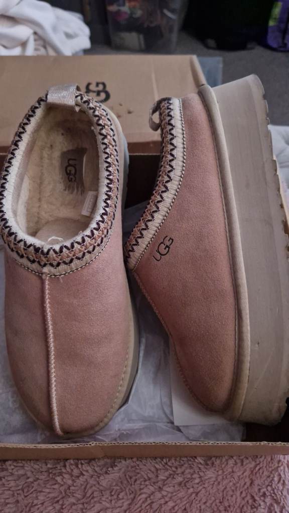 Ugg shoes