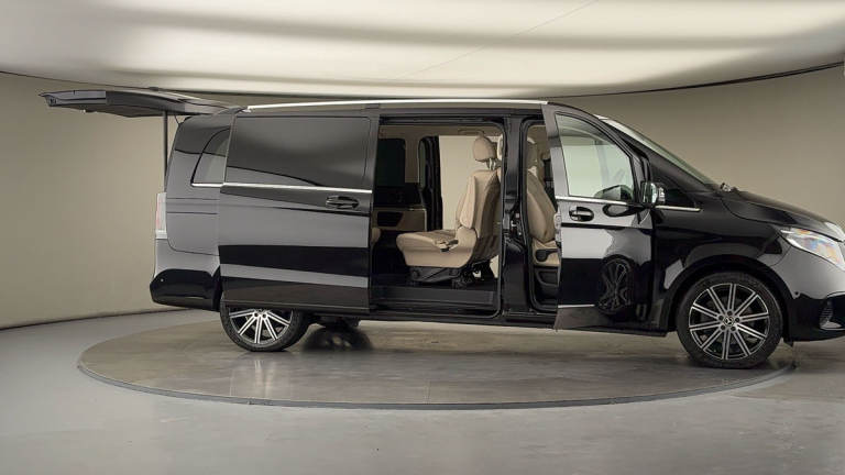 2025 Mercedes-Benz V-Class 2.0 V220d Premium MPV 5dr Diesel G-Tronic+ Euro 6 (s/s) (8 Seat, Extra...