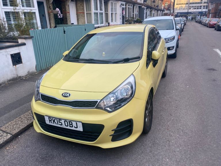 2015 KIA Rio - ONLY 29K mileage - £2000 and very cheap to run!!