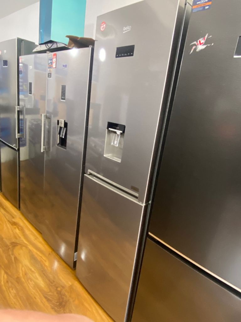 NEW RRP £529!! Beko Ex Display Tall Harvest Fresh Fridge Freezer - Silver / Drinks Dispenser 