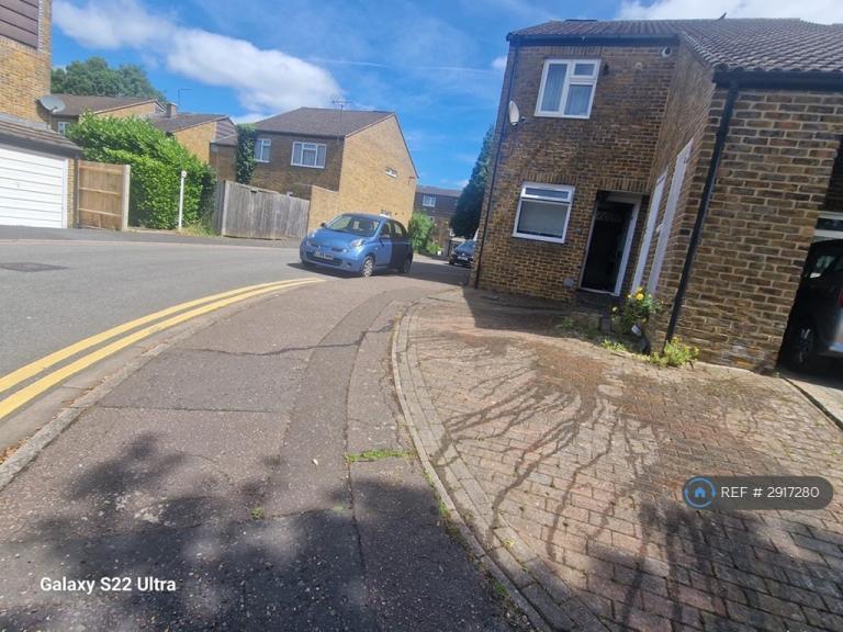 1 bedroom flat in Closemead Close, Northwood, HA6 (1 bed) (#2917280)