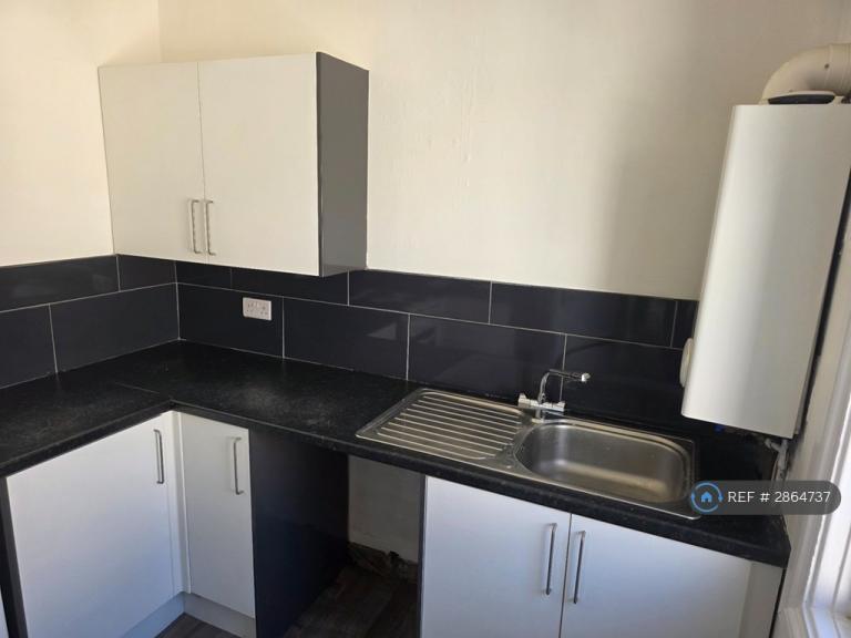1 bedroom flat in Durham Road, Stockton-On-Tees, TS19 (1 bed) (#2864737)