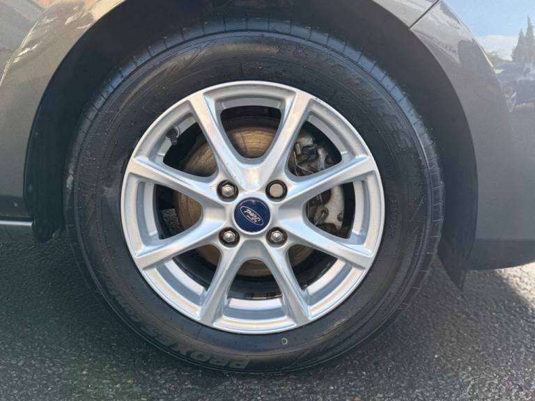 2018 Ford Fiesta 1.0T EcoBoost Zetec Hatchback 5dr Petrol Manual Euro 6 (s/s) (100 ps) Hatchback ...