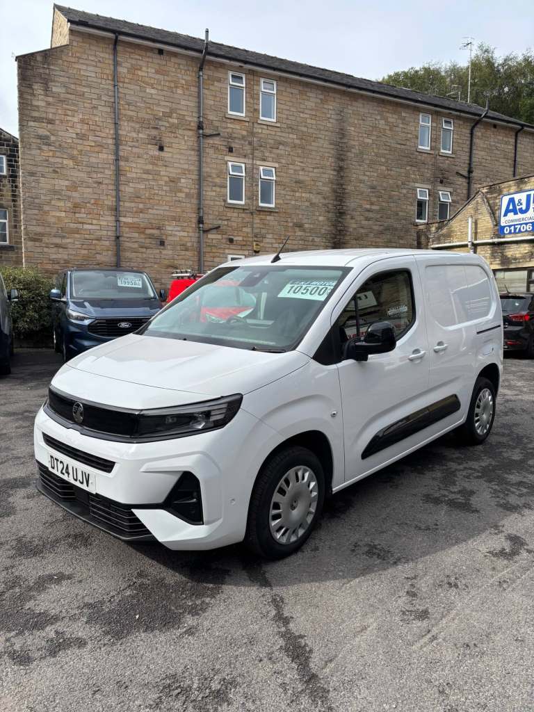2024 Vauxhall Combo 1.5 Turbo D 130ps Pro H1 Van, LOW MILES! PANEL VAN Diesel Manual