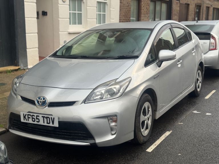 2015 TOYOTA PRIUS 1.8 HYBRID/ELECTRIC AUTOMATIC 