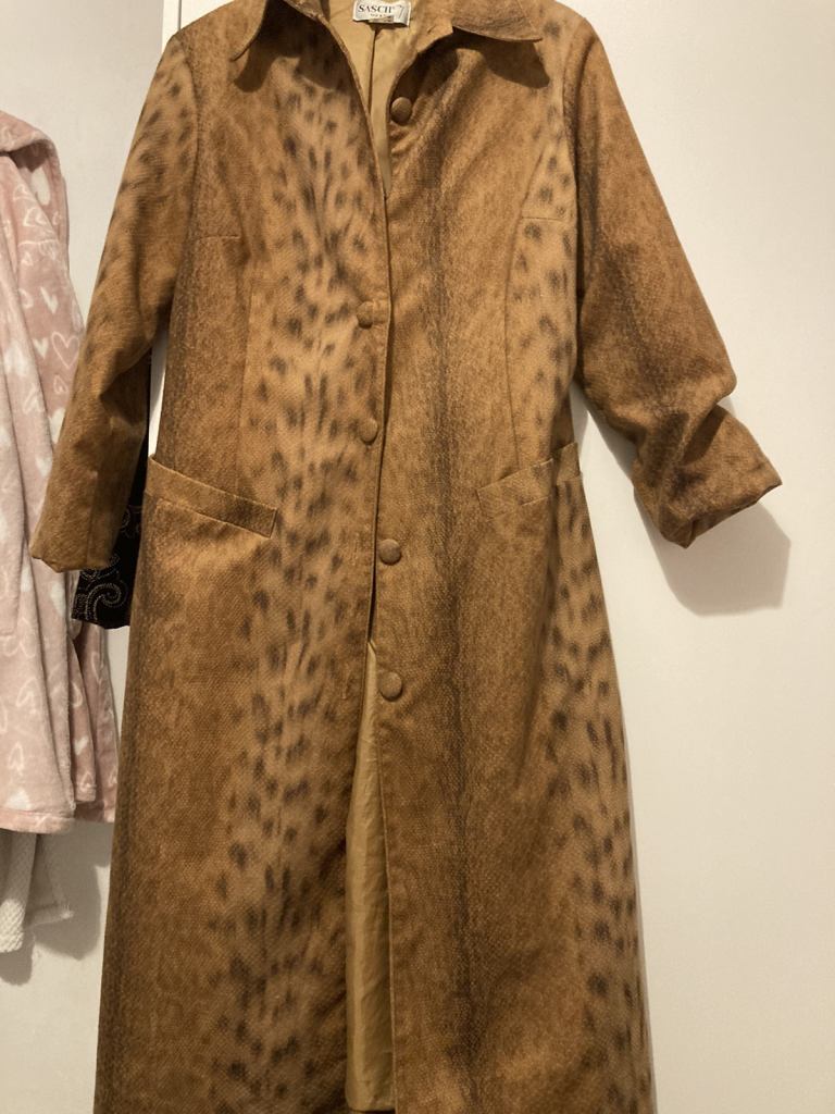Beautiful coat size 10