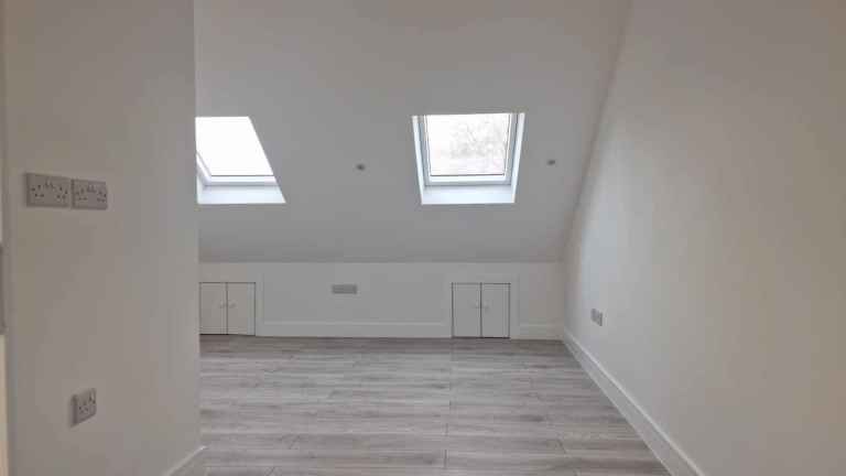Self-Contained Studio Flat in Ealing - DSS Welcome