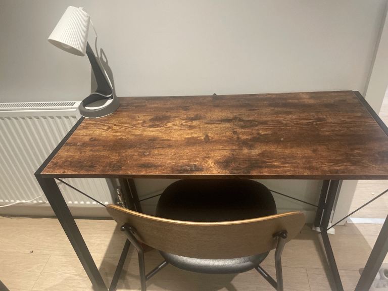 Wooden Top Desk with Metal Frame – Good Condition