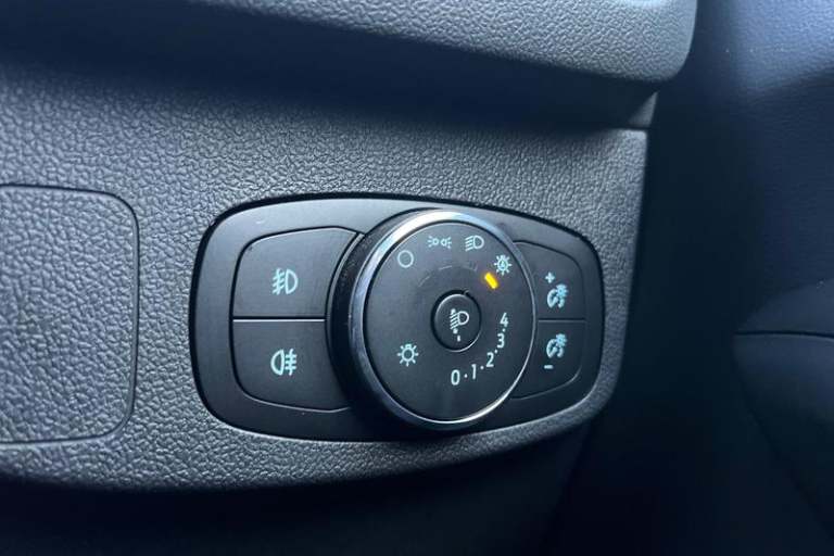 2024 Ford Focus ST-LINE X | Heated Seats/Wheel | B+O Audio | Sync 4 Touchscreen Navigation  Hatch...