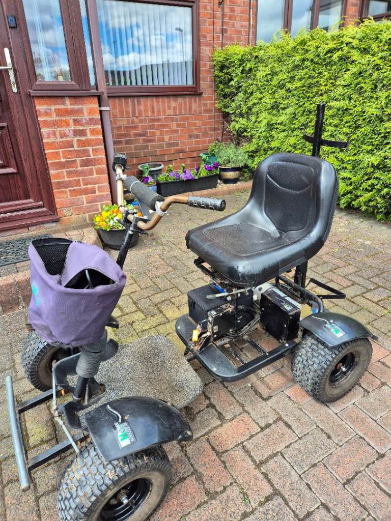 Powerhouse Titan golf buggy