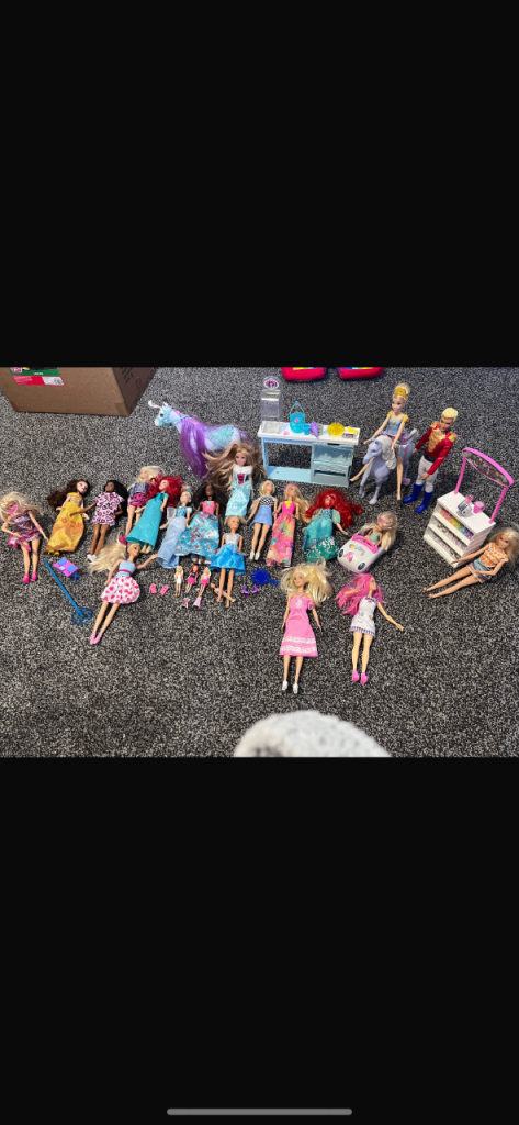 Barbies 