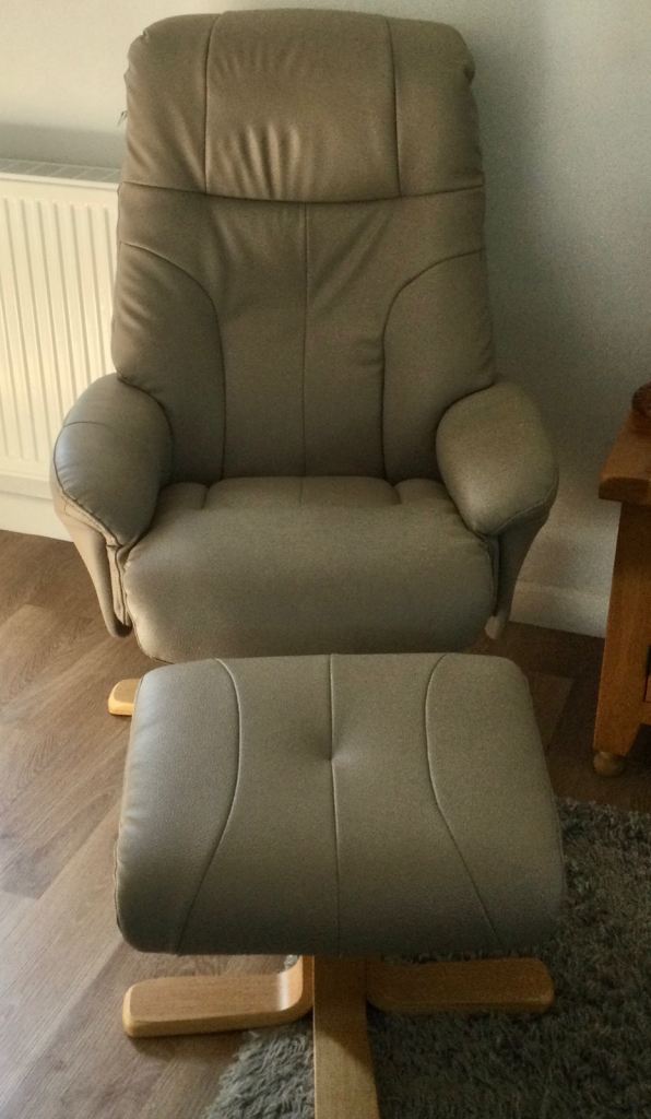 Comfortable Pebble Beaufort Faux Leather Recliner Armchair with Footstool – Good Condition