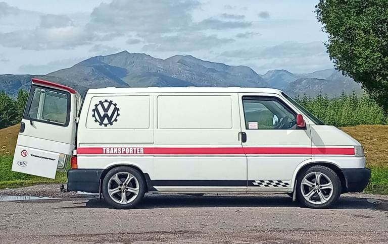Volkswagen, TRANSPORTER T4 TD SWB, Panel Van, 2001, 1896 (cc)