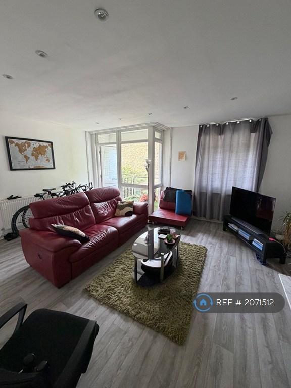 3 bedroom flat in Upper Mall, London, W6 (3 bed) (#2071512)