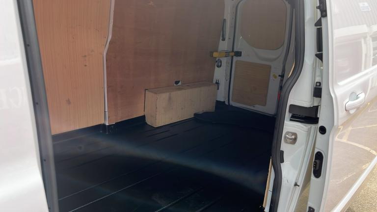 2023 Ford Transit Custom TRANSIT CUSTOM 300 L2 H1 DIESEL FWD  2.0 Eco Blue 130ps Low Roof Van Die...