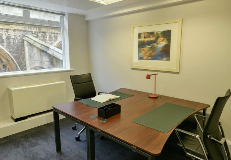 Mayfair Serviced Offices -Rent Private Offices suitable for 2 to 35 People