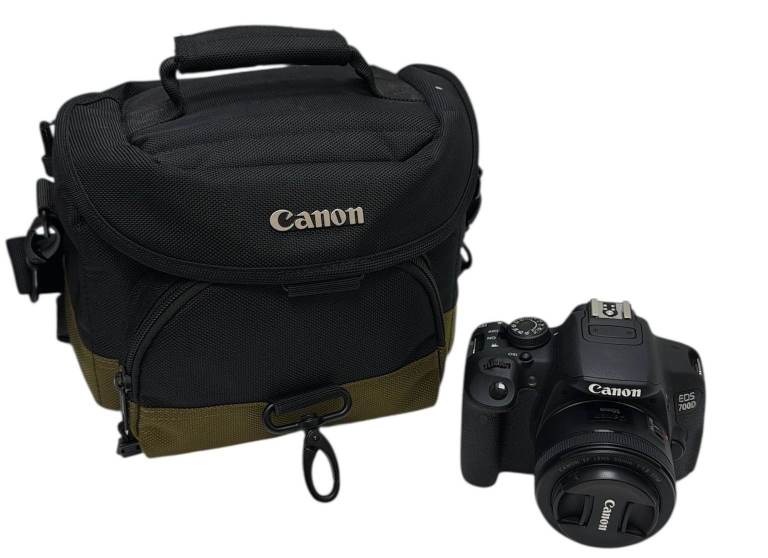 Canon EOS 700D