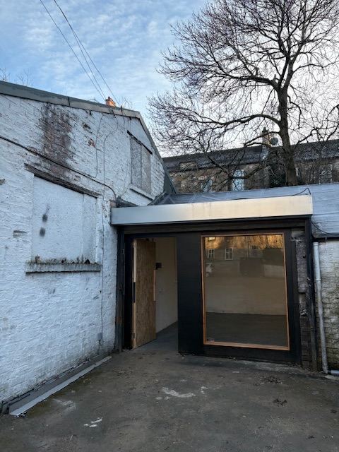 SMALL WORKSHOP STRATHBUNGO/SHAWLANDS