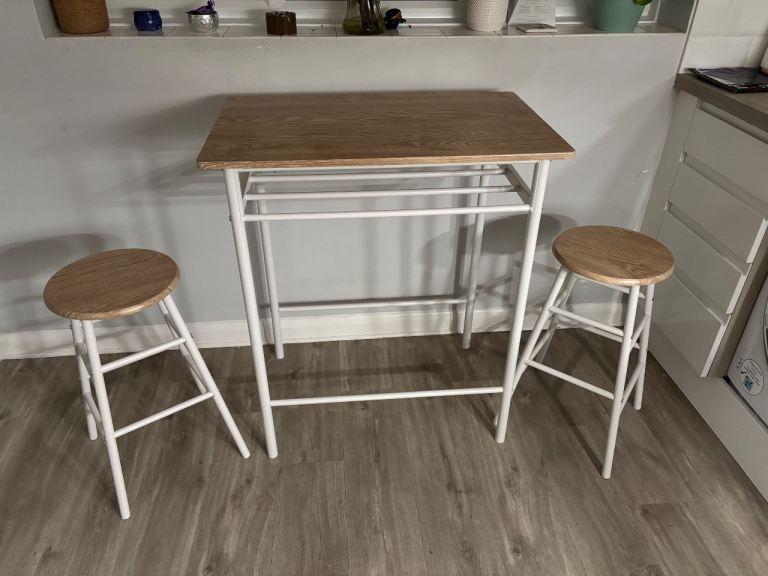 image for Kitchen table & 2 chairs 